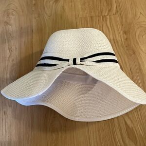 Magid White Floppy Hat with Black Ribbon